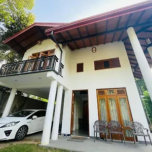 Hermitage Guest house Kandy