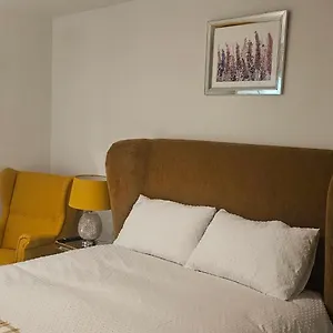 Abi's World Inn Tyrrelstown