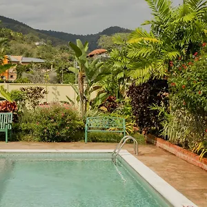 Bed and breakfast Heritage Trinidad, Belmont