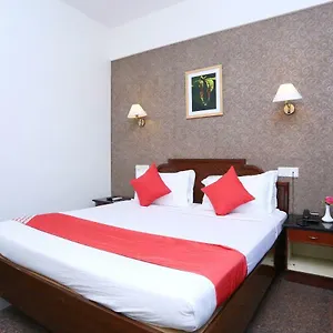 Oyo 22875 Deliza Residency Hotel Wadakkanchery